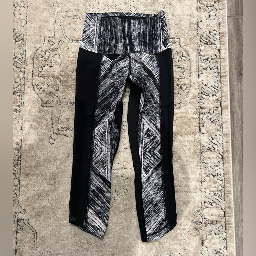 Lululemon crop leggings size 2